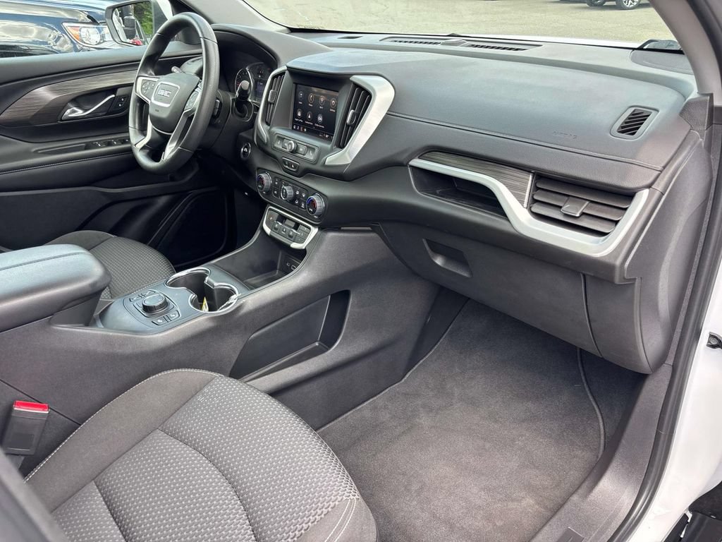Used 2023 GMC Terrain SLE w/ Driver Convenience Package AWD/4WD image 18