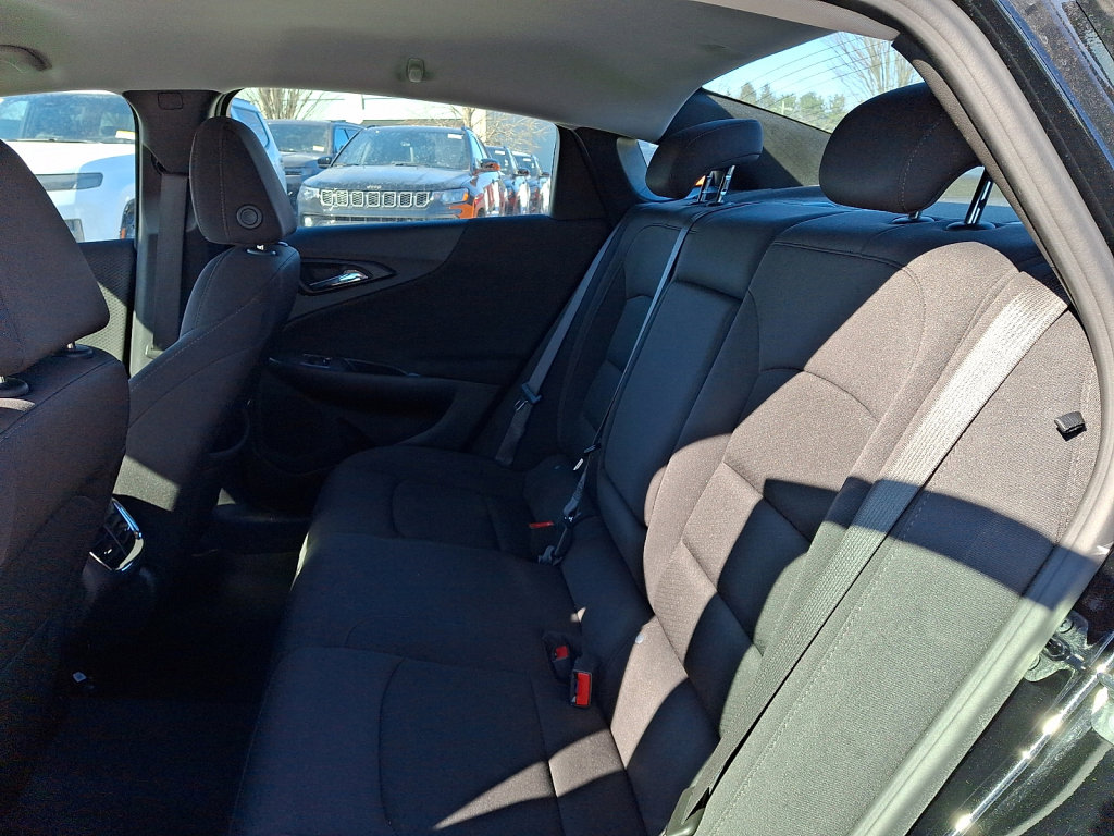 Used 2024 Chevrolet Malibu LT image 20