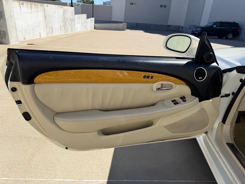 Used 2004 Lexus SC 430 Convertible w/ Preferred Accessory Pkg RWD image 11