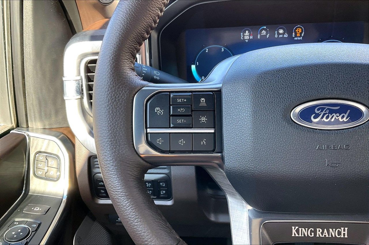 Used 2025 Ford F250 King Ranch w/ Chrome Package AWD/4WD image 31