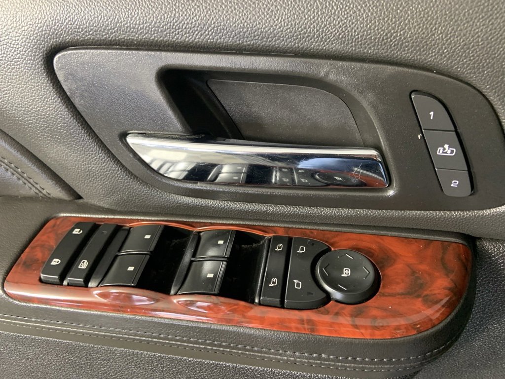 Used 2013 Cadillac Escalade Premium image 24