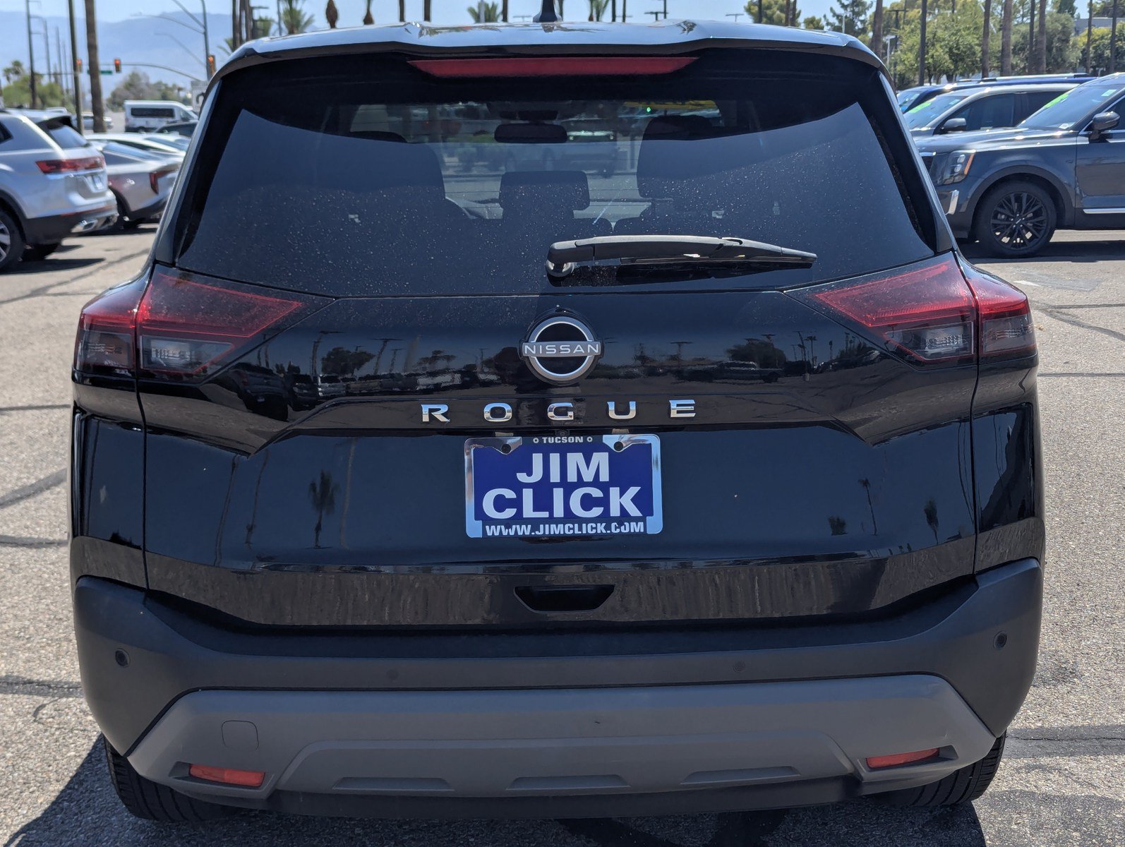 Used 2023 Nissan Rogue S FWD image 3