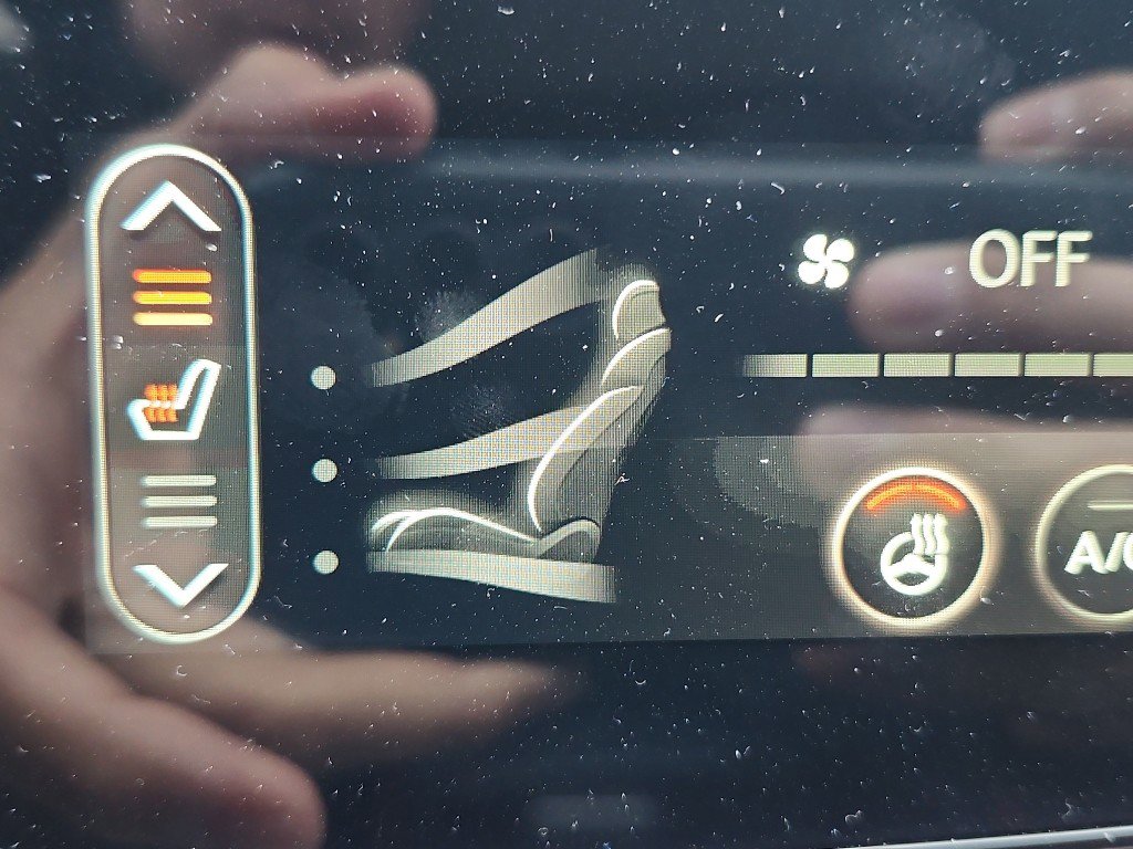 Used 2022 Genesis GV70 3.5T Sport w/ Sport Advanced Package image 25