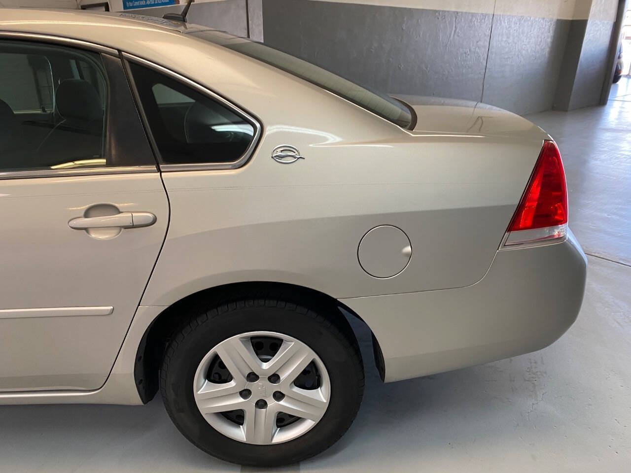 Used 2007 Chevrolet Impala LS FWD image 15