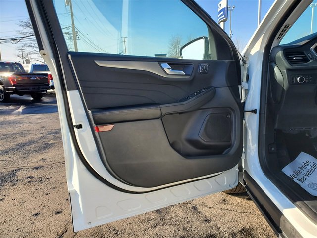 Certified 2023 Ford Escape Active w/ Tech Pack #2 image 9