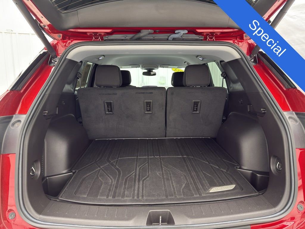 Used 2024 Chevrolet Blazer LT w/ Convenience Package image 9