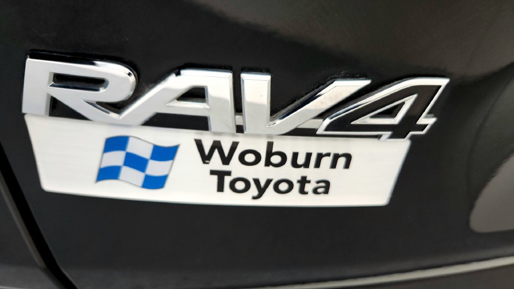 Certified 2021 Toyota RAV4 LE AWD/4WD image 14