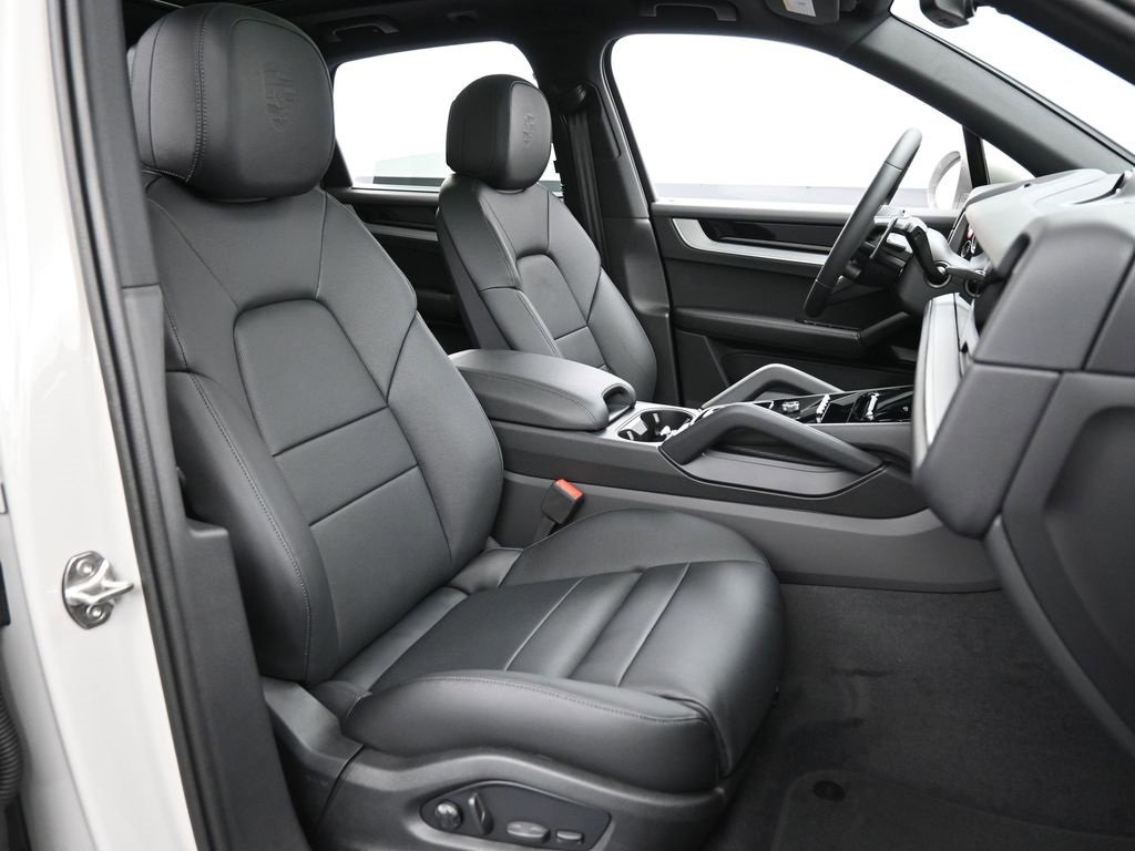 New 2026 Porsche Cayenne E-Hybrid image 32