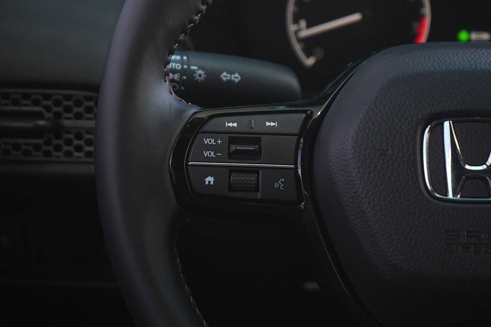 Used 2027 Honda HR-V Sport image 17