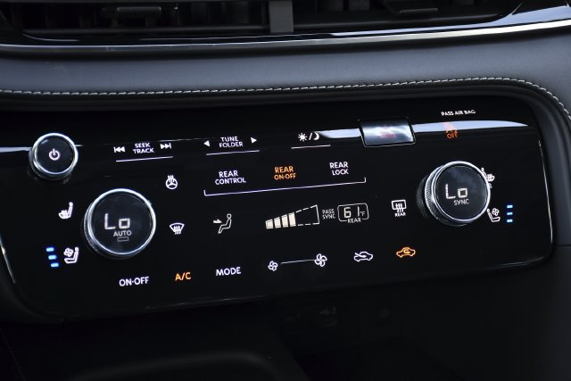 New 2027 INFINITI QX60 Luxe w/ Cargo Package FWD image 17
