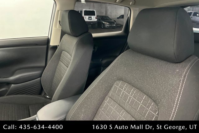 Used 2024 Honda HR-V LX image 16