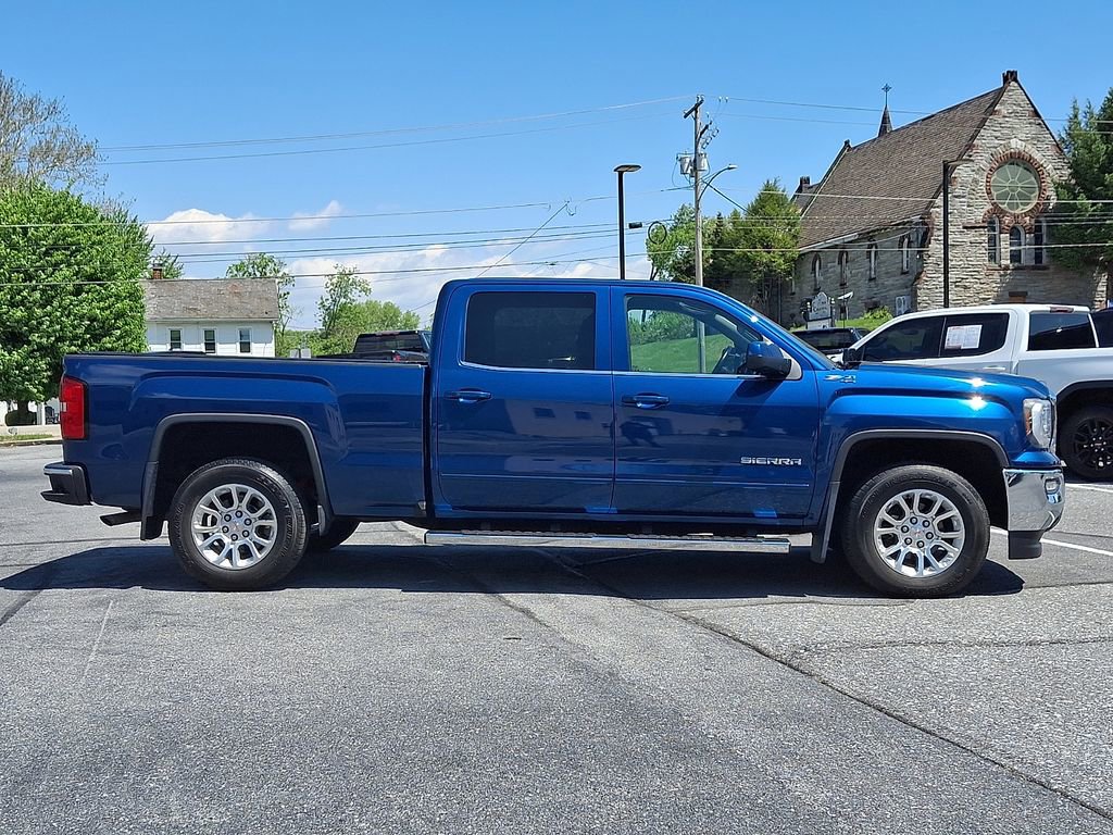 Used 2017 GMC Sierra 1500 SLE w/ SLE Value Package AWD/4WD image 7