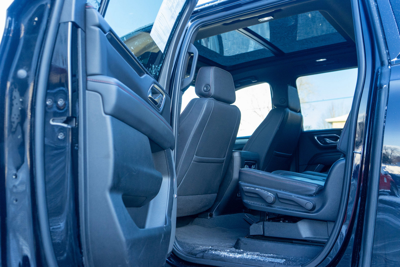 Used 2023 Chevrolet Suburban RST image 26