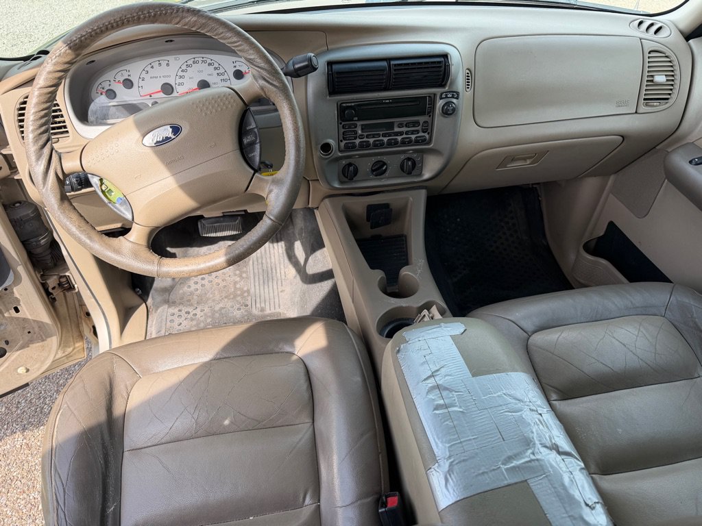 Used 2004 Ford Explorer Sport Trac XLT RWD image 9