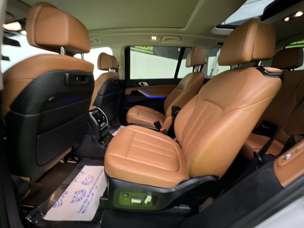 Used 2020 BMW X7 xDrive40i w/ Premium Package AWD/4WD image 28