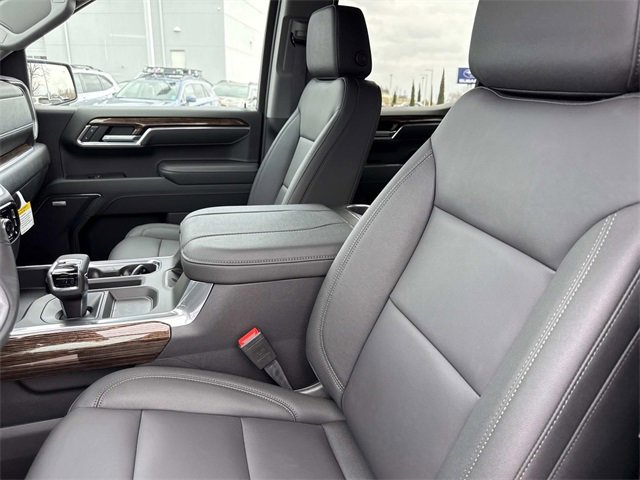 New 2026 GMC Sierra 1500 Elevation image 17