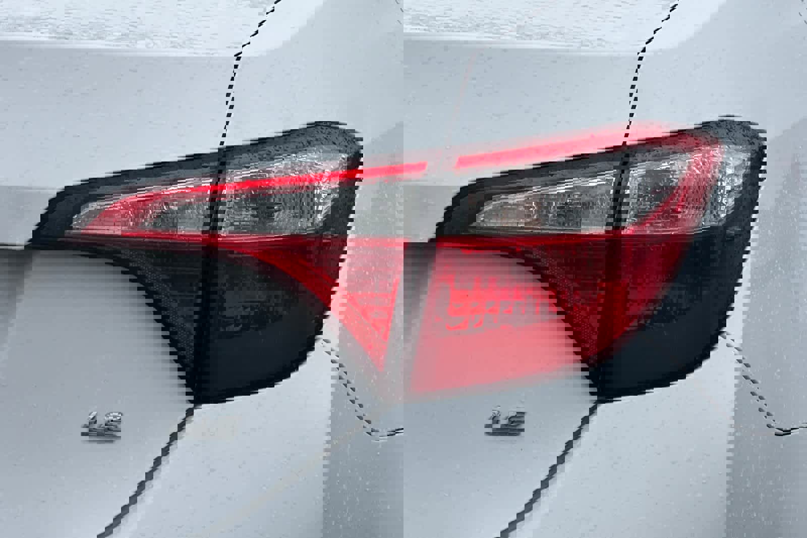 Used 2015 Toyota Corolla LE image 29