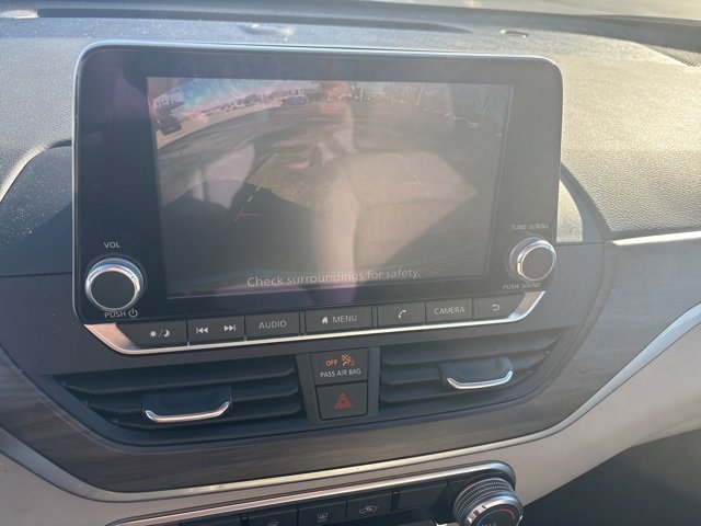 Used 2025 Nissan Altima 2.5 SV image 31