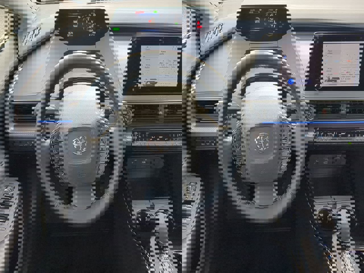 Used 2023 Toyota Prius XLE image 13