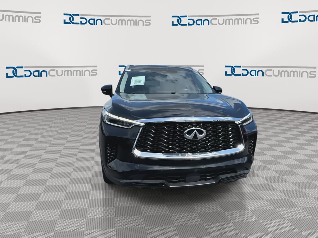 Used 2023 INFINITI QX60 Luxe w/ Cargo Package AWD/4WD image 3