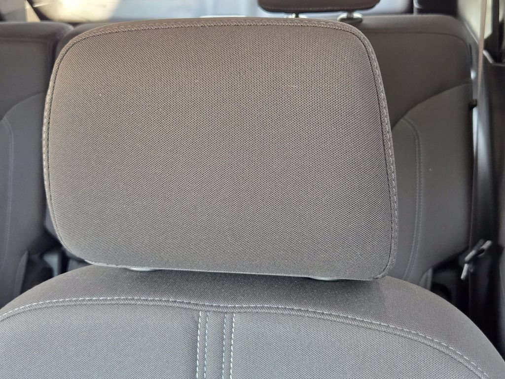 Used 2020 Chevrolet Blazer LT FWD image 17