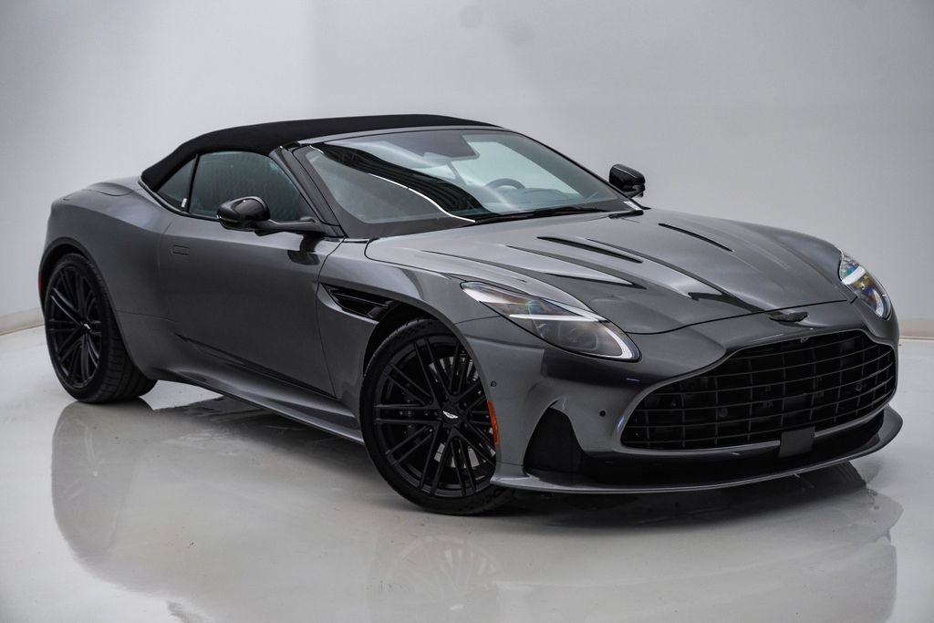 Used 2024 Aston Martin DB12 Convertible RWD image 7