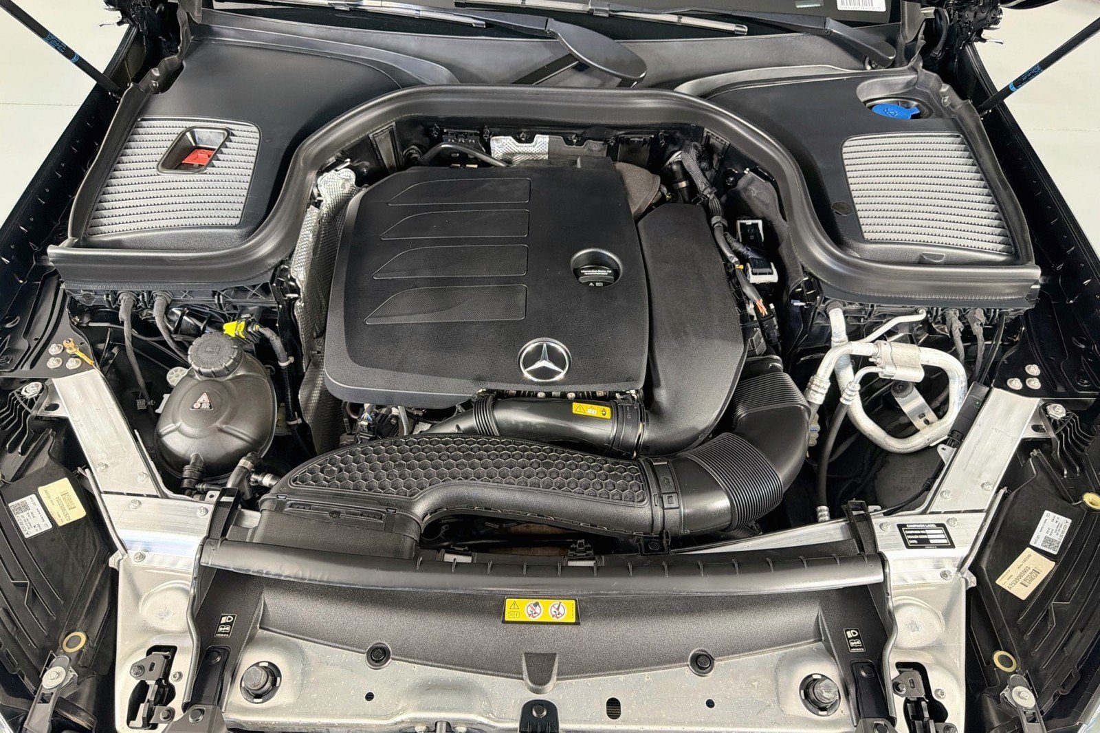 Certified 2022 Mercedes-Benz GLC 300 image 12