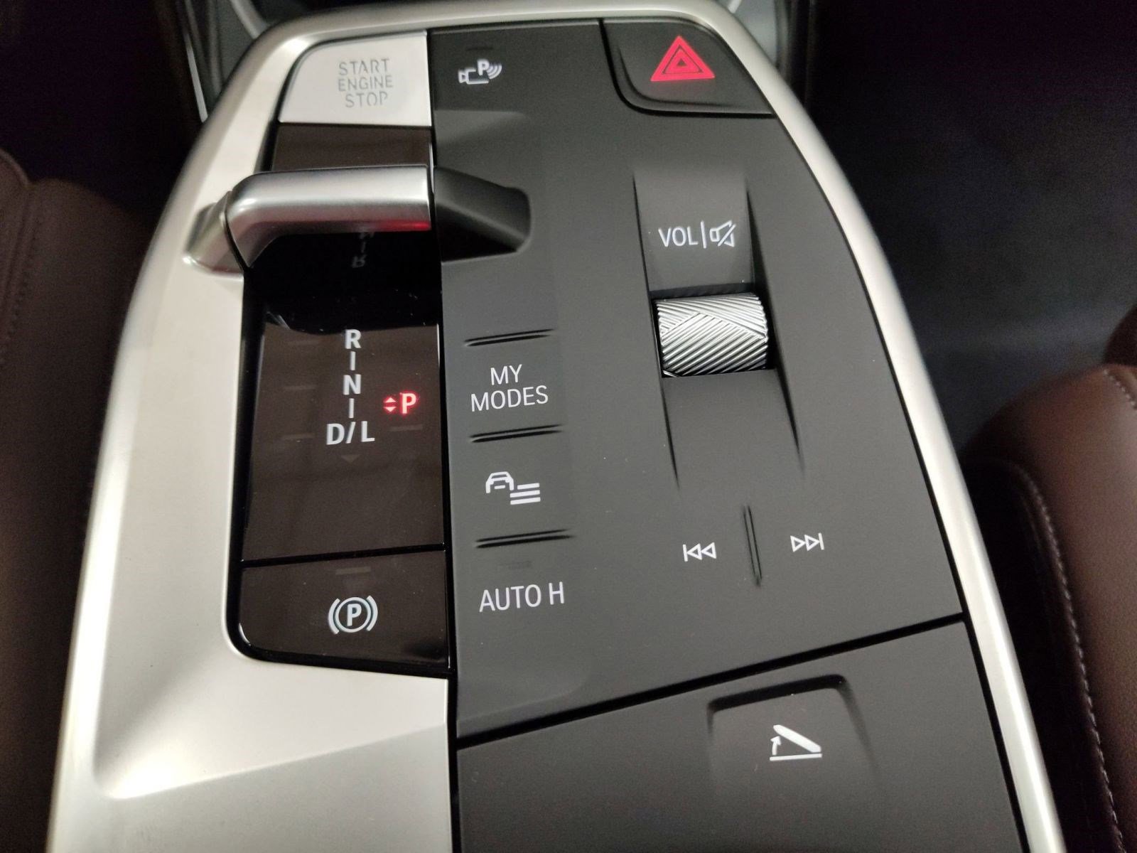 Used 2025 BMW X1 xDrive28i w/ Convenience Package image 15