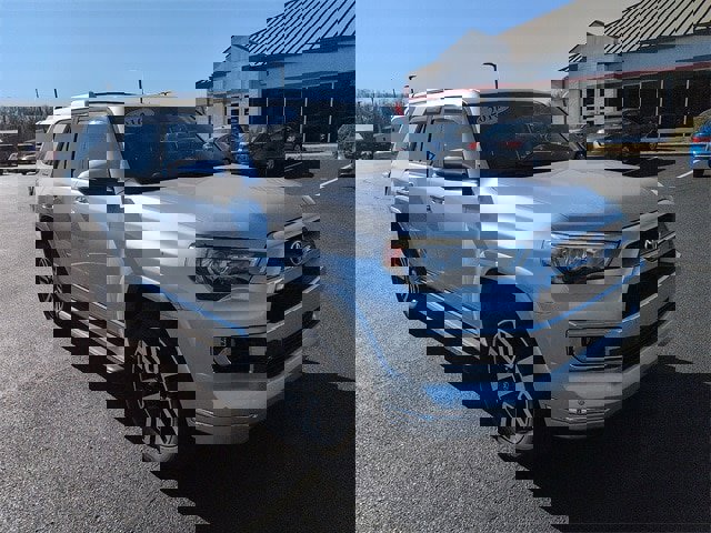 Used 2016 Toyota 4Runner Limited image 1