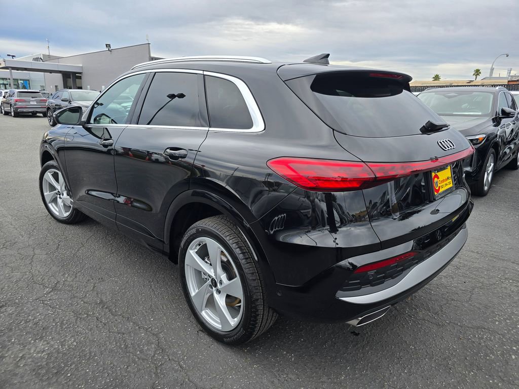 Used 2025 Audi Q5 Premium Plus AWD/4WD image 3