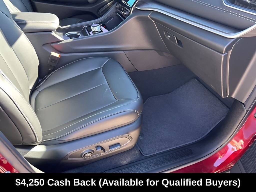 New 2025 Jeep Grand Cherokee Limited AWD/4WD image 16