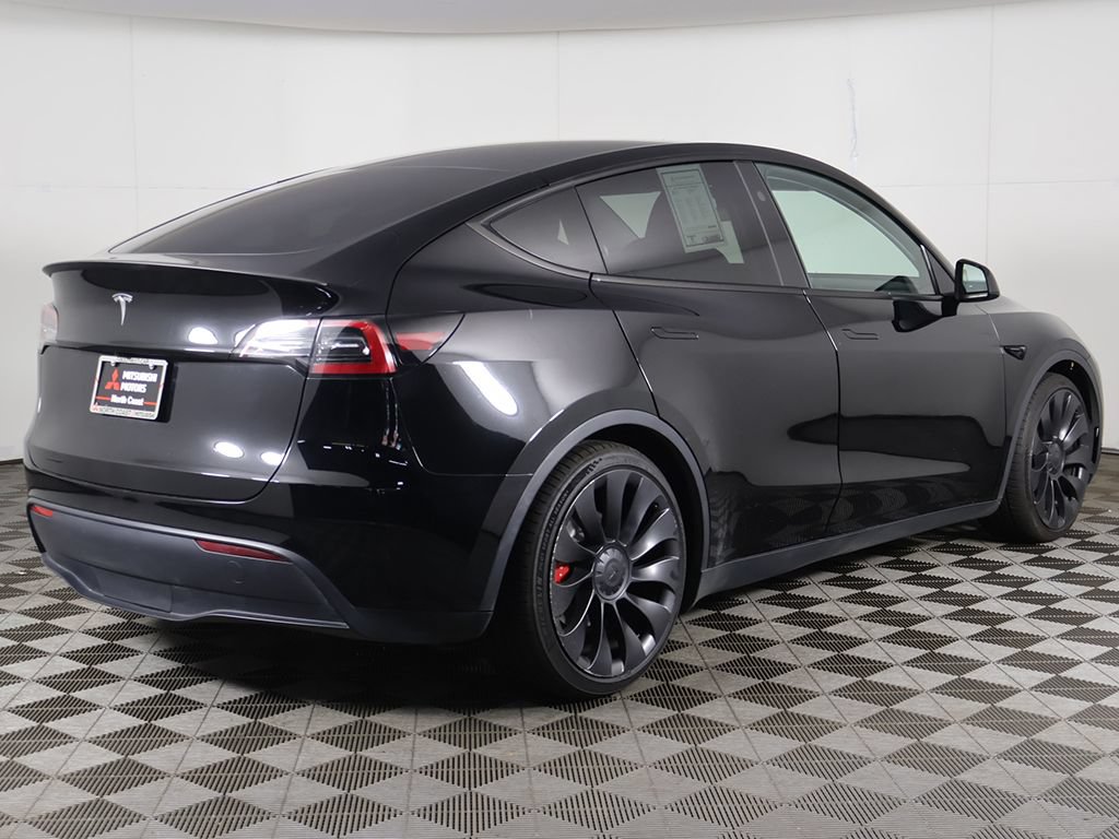 Used 2023 Tesla Model Y Performance AWD/4WD image 12