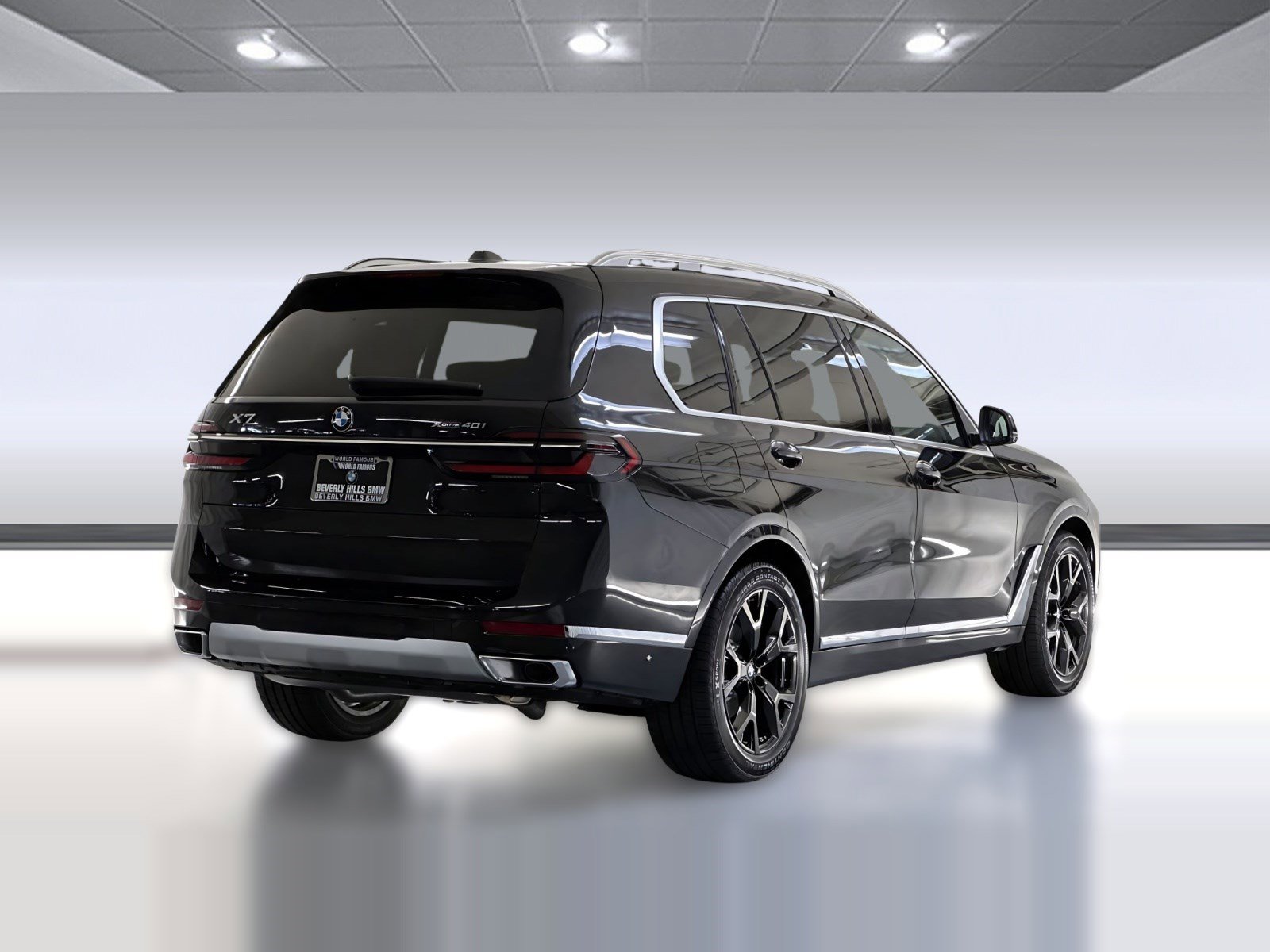 Used 2026 BMW X7 xDrive40i w/ Premium Package image 9