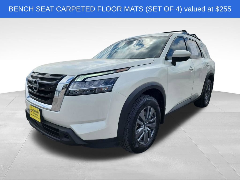 Used 2022 Nissan Pathfinder SV FWD image 4