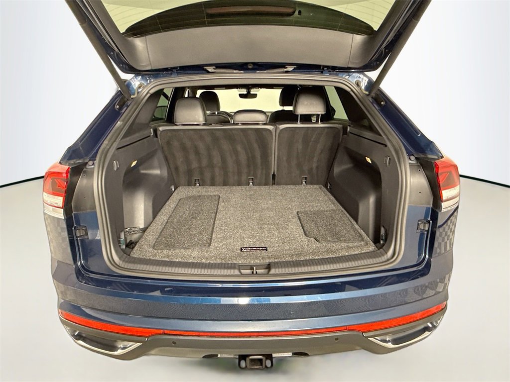 Used 2021 Volkswagen Atlas Cross Sport SE image 25