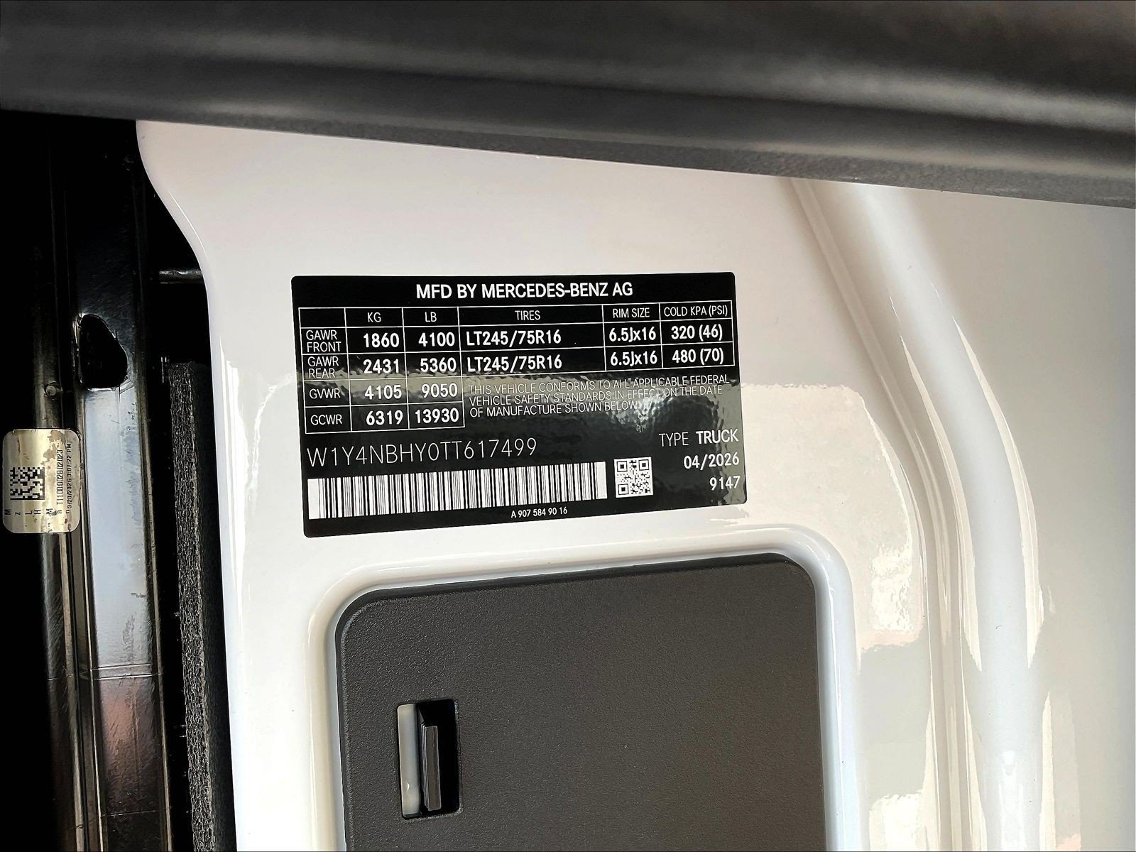 New 2026 Mercedes-Benz Sprinter 2500 image 18