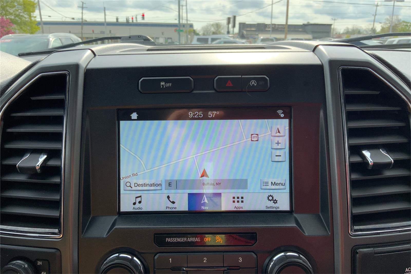 Used 2018 Ford F150 XLT w/ Equipment Group 302A Luxury AWD/4WD image 33