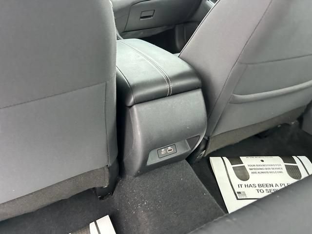 Used 2023 Nissan Altima 2.5 SV FWD image 15
