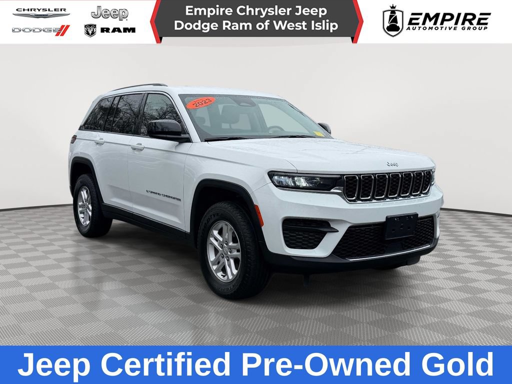 Certified 2023 Jeep Grand Cherokee Laredo AWD/4WD video 1