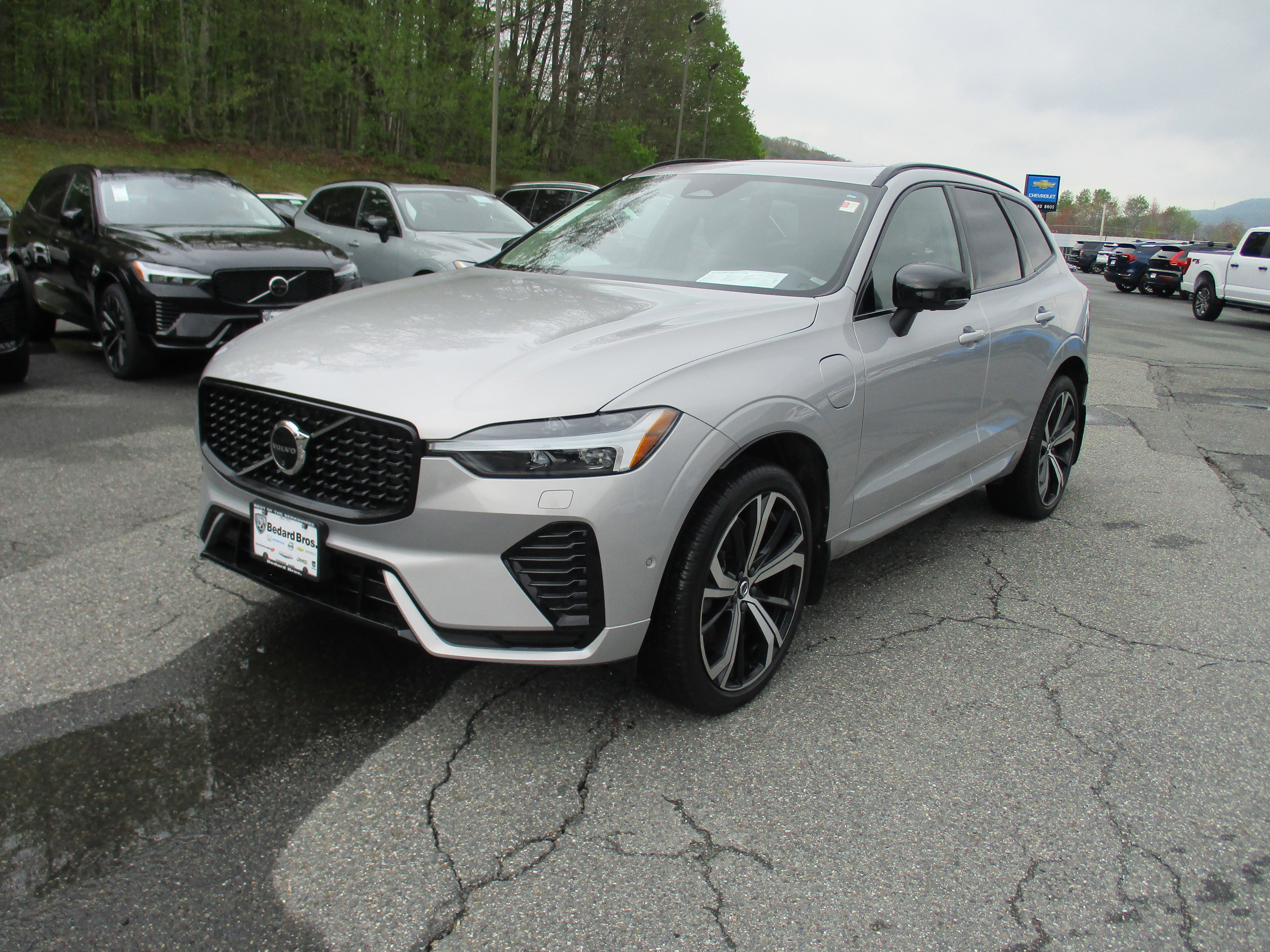 Used 2024 Volvo XC60 T8 Ultimate w/ Protection Package Premier