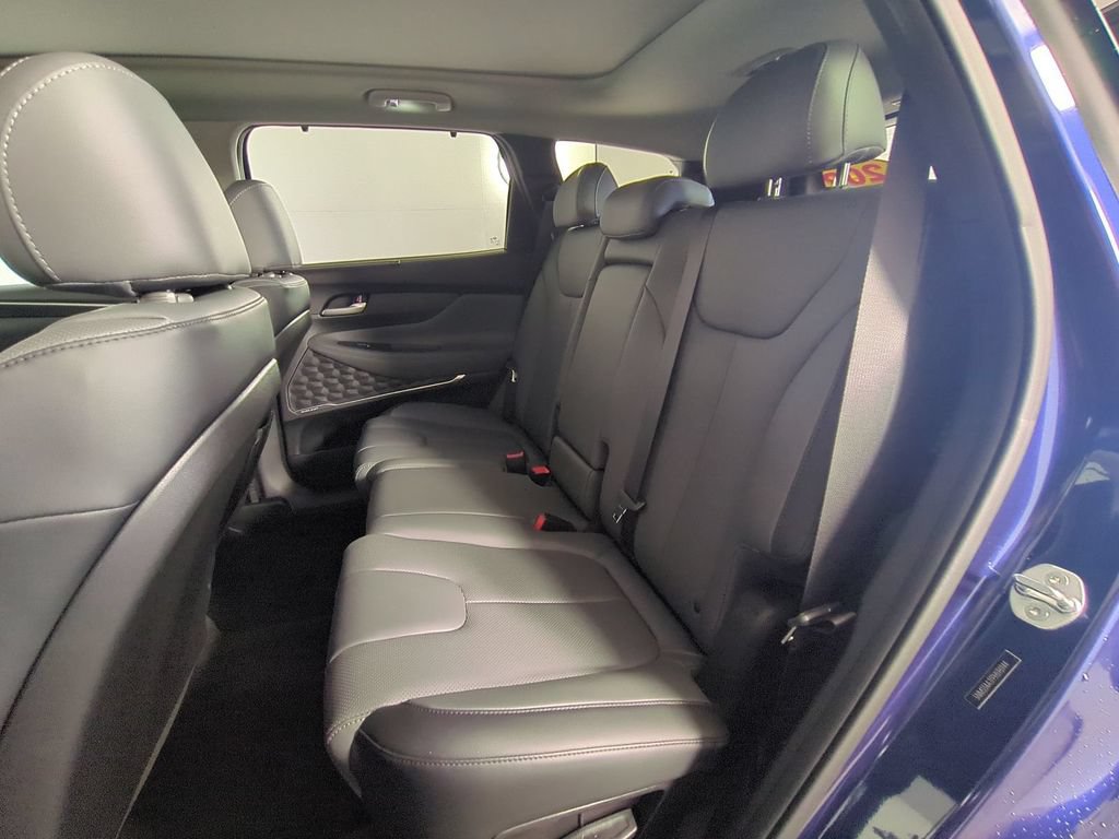 Used 2023 Hyundai Santa Fe SEL w/ Premium Package FWD image 16