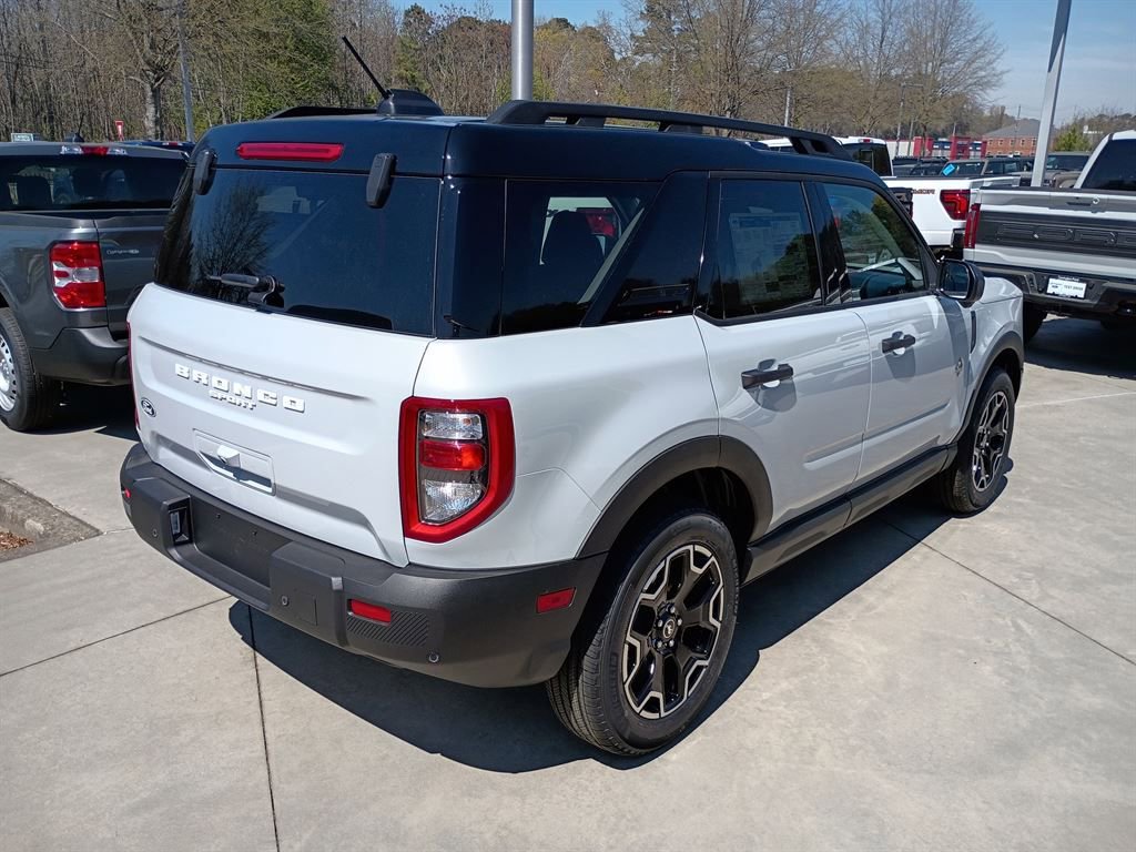New 2026 Ford Bronco Sport Outer Banks image 2