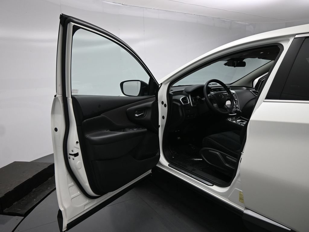 Used 2020 Nissan Murano S w/ Technology Package FWD image 9