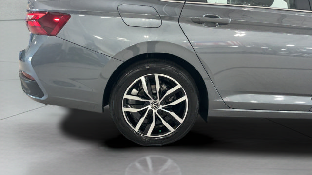 New 2027 Volkswagen Jetta SE FWD image 19