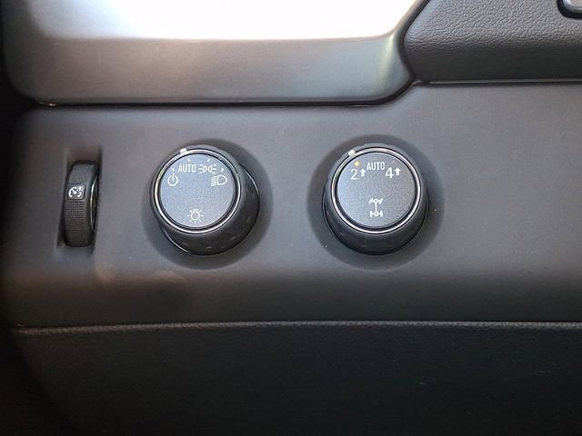 Used 2019 Chevrolet Suburban LT image 23