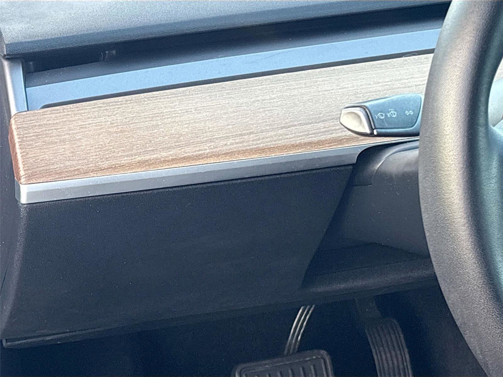 Used 2020 Tesla Model 3 Standard Range image 11