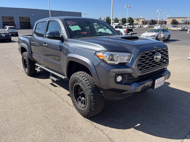 Used 2021 Toyota Tacoma TRD Sport w/ Technology Package AWD/4WD image 1