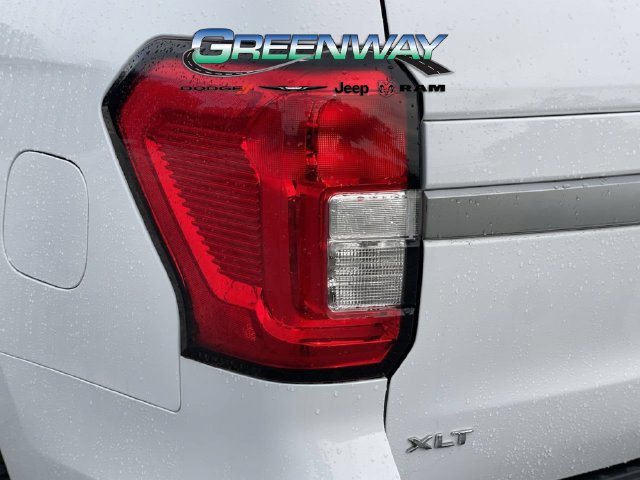 Used 2024 Ford Expedition XLT AWD/4WD image 33
