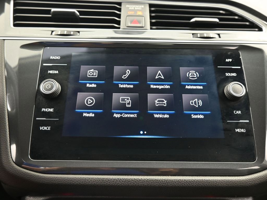 Used 2022 Volkswagen Tiguan SE image 22