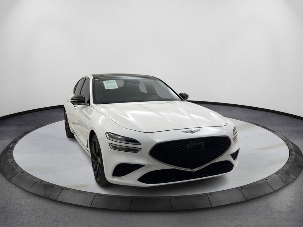Used 2022 Genesis G70 3.3T image 3